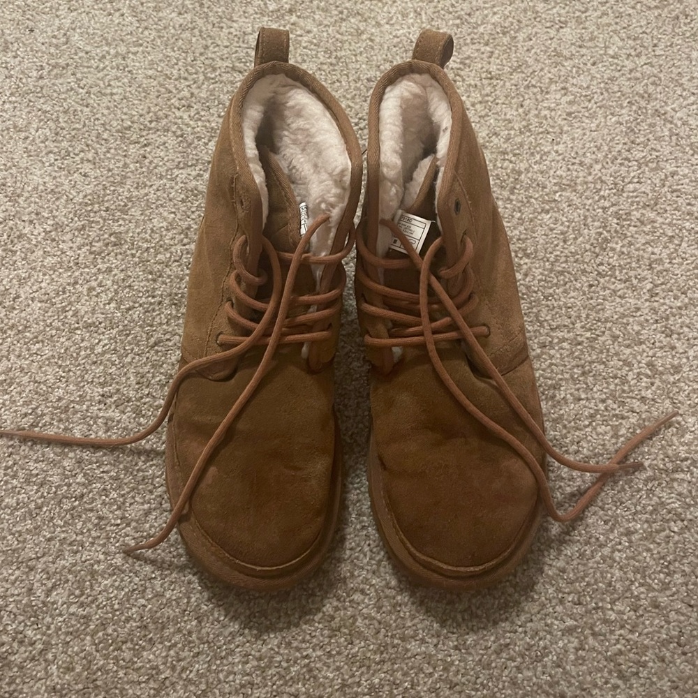 Neumel High Uggs